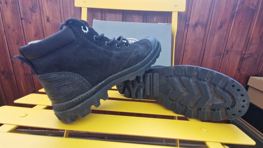 Ghete Palladium piele