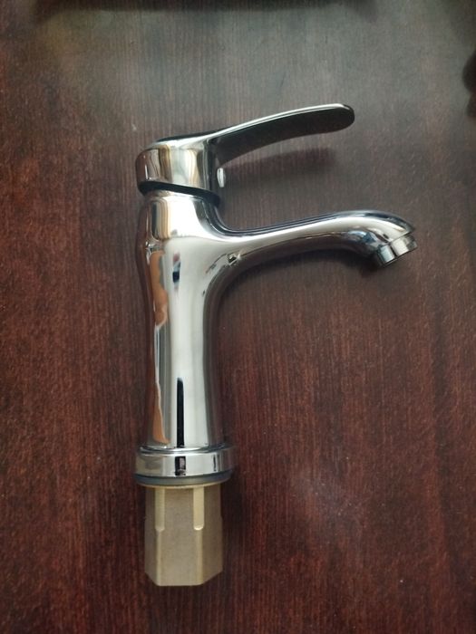 Смеситель для ванны