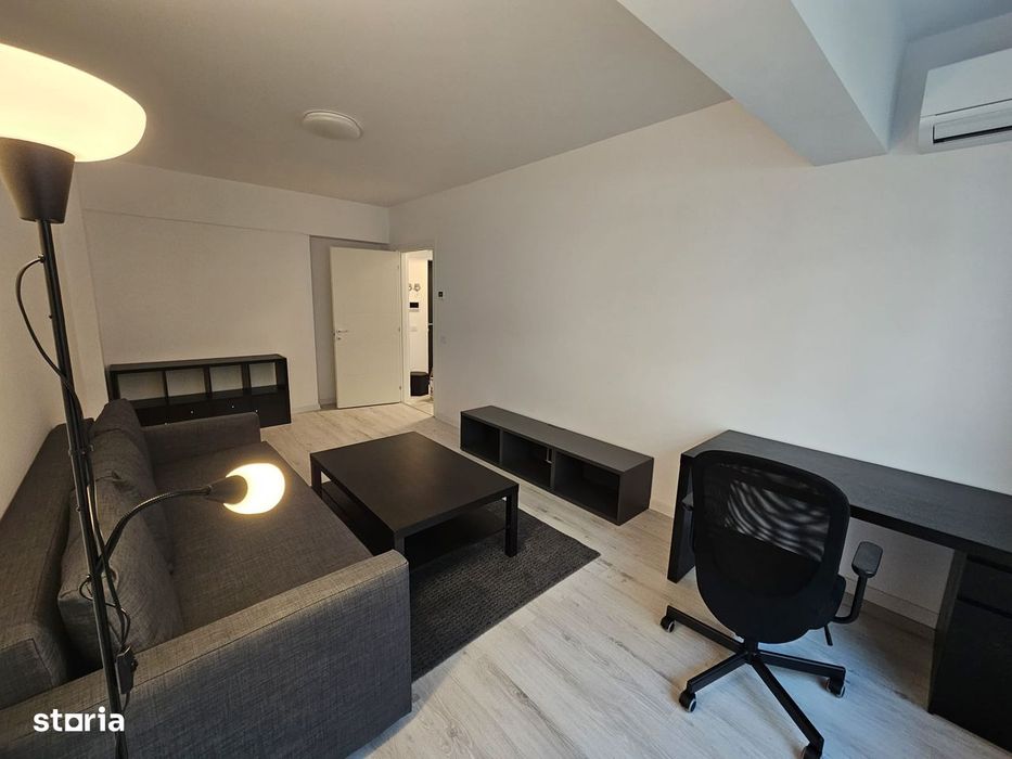 Apartament cu 2 camere de vanzare. Moon Reflexes. Loc de parcare