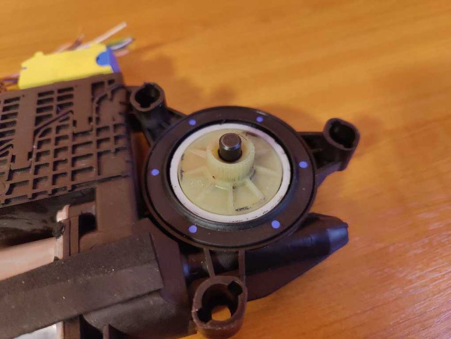 Motoras macara geam stanga fata citroen/peugeot