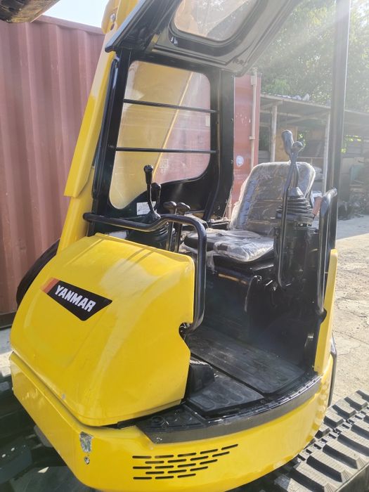Мини экскаватор Yanmar B3X