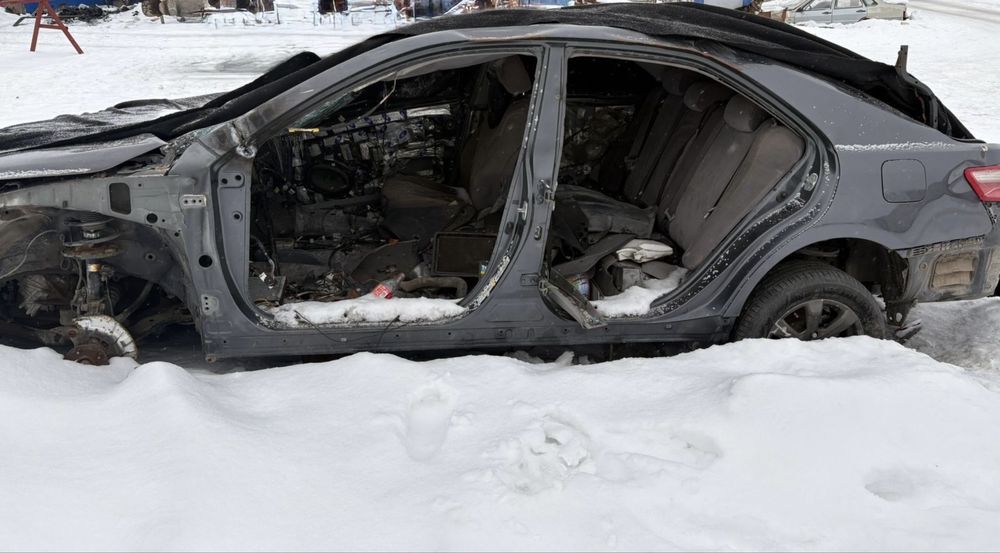 На запчасти камри 40