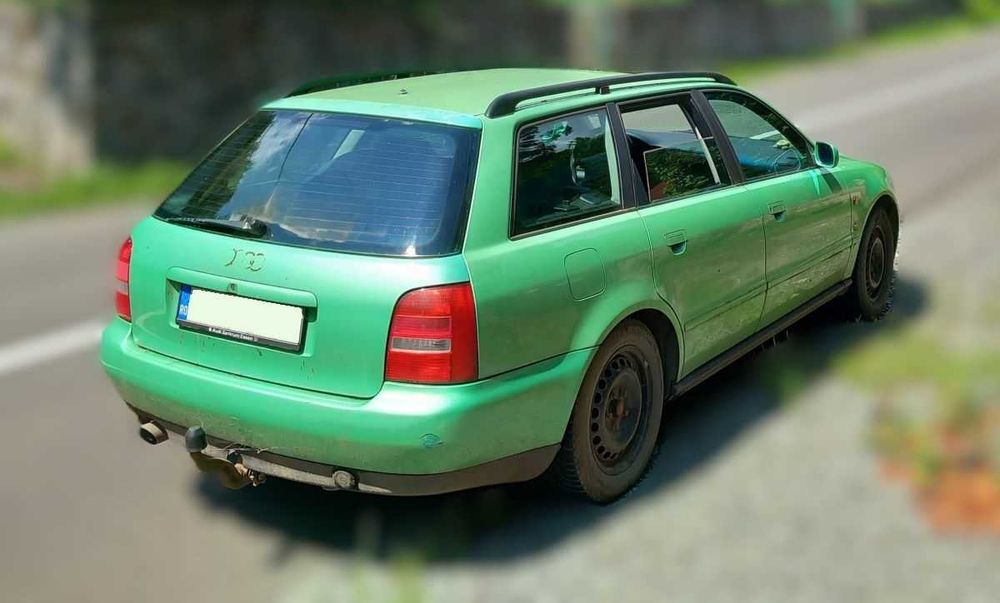 AUDI A4 1996 — imagine 2