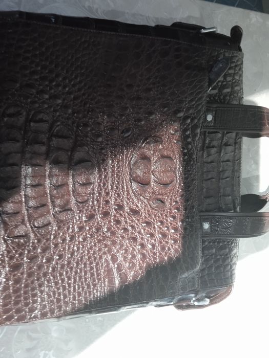 Продается сумка из крокодила кожи