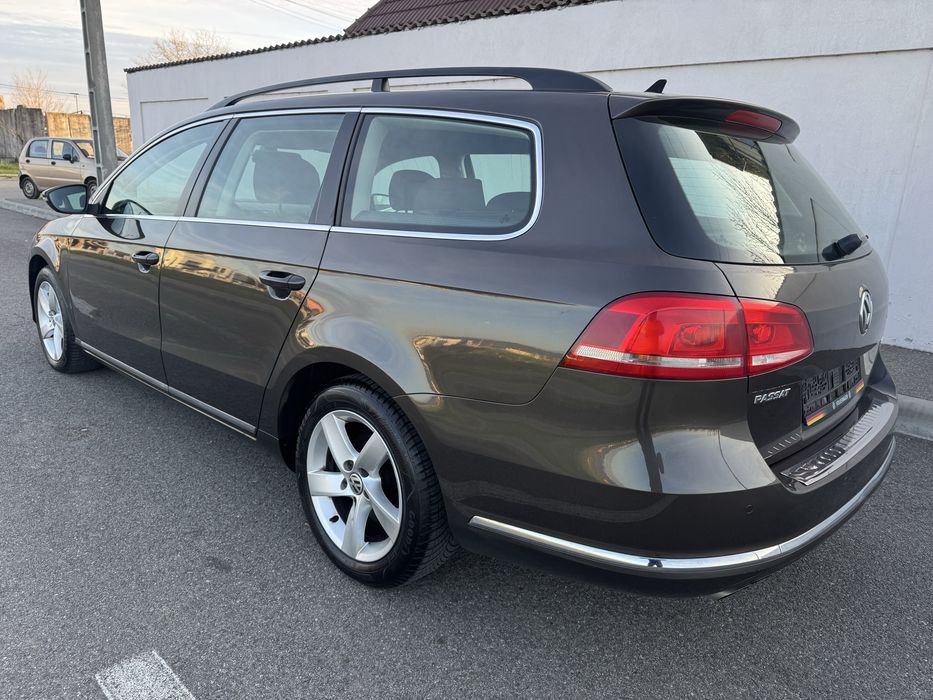 Volkswagen Passat Highline 2.0 Diesel DSG *2014* MokkaBrown / Padele