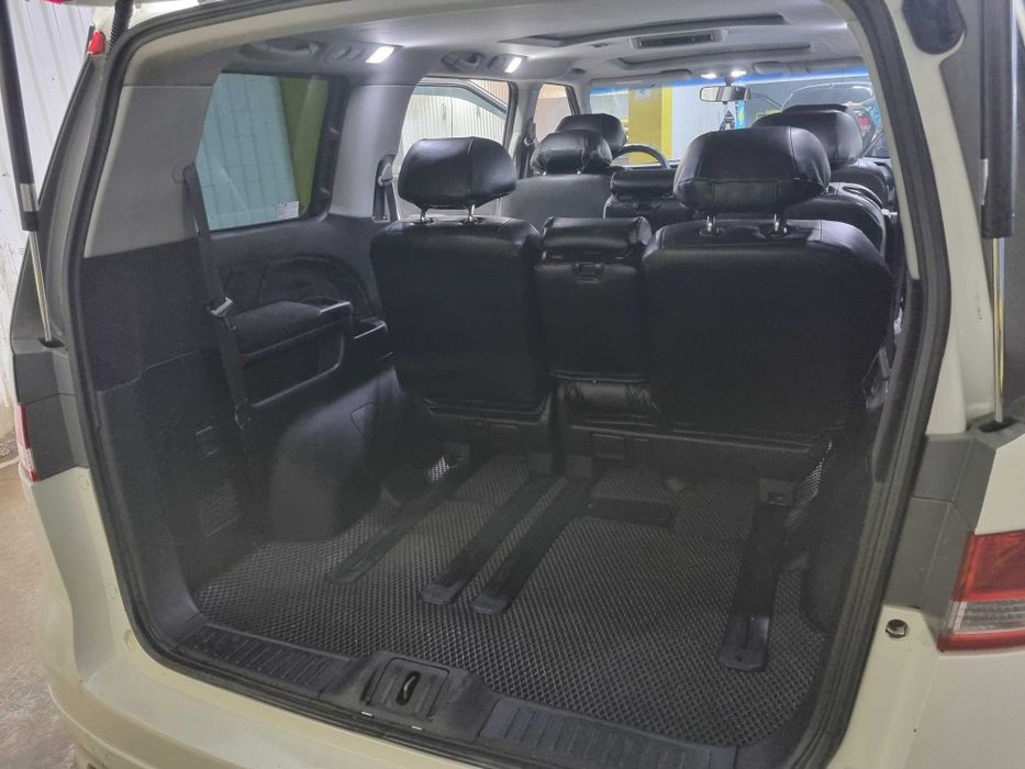 Транспорт автомобиль