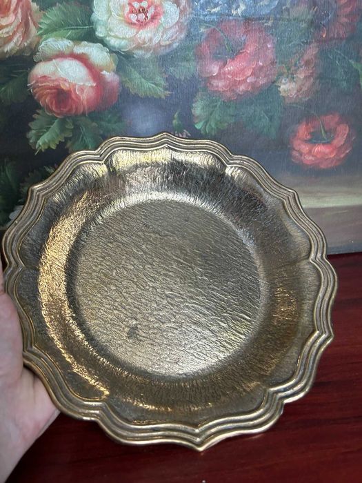 A342 946g, 25cm D, platou bronz Gilde