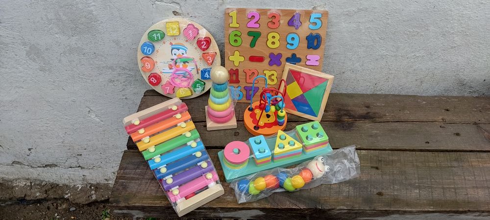 Набор развивающих игрушек из дерева