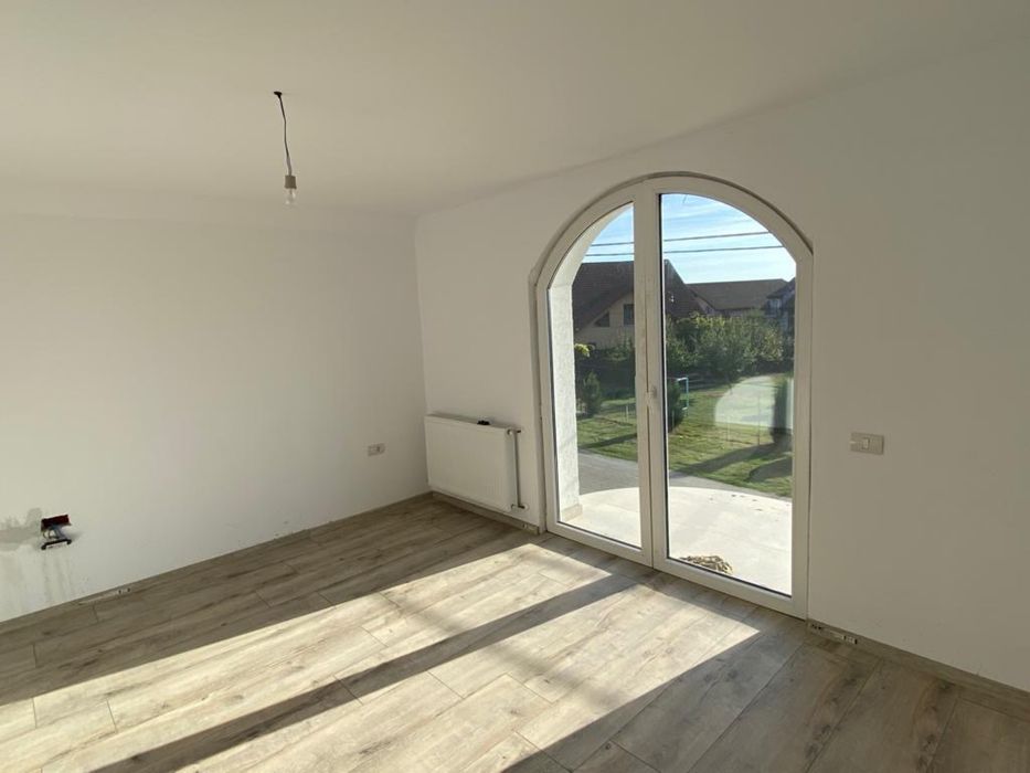 Casa individuala 1000 mp teren
