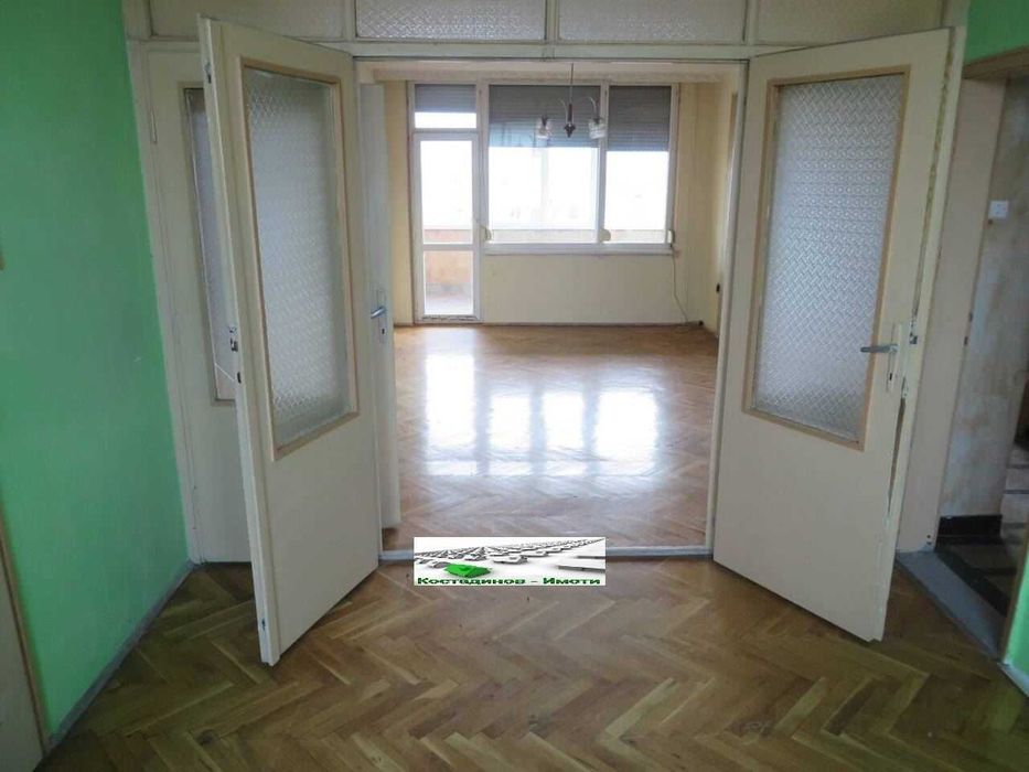 Продава се Тристаен апартамент в Пловдив, Кючук Париж - 107 кв.м за 1113 €/кв.м - Снимка #1
