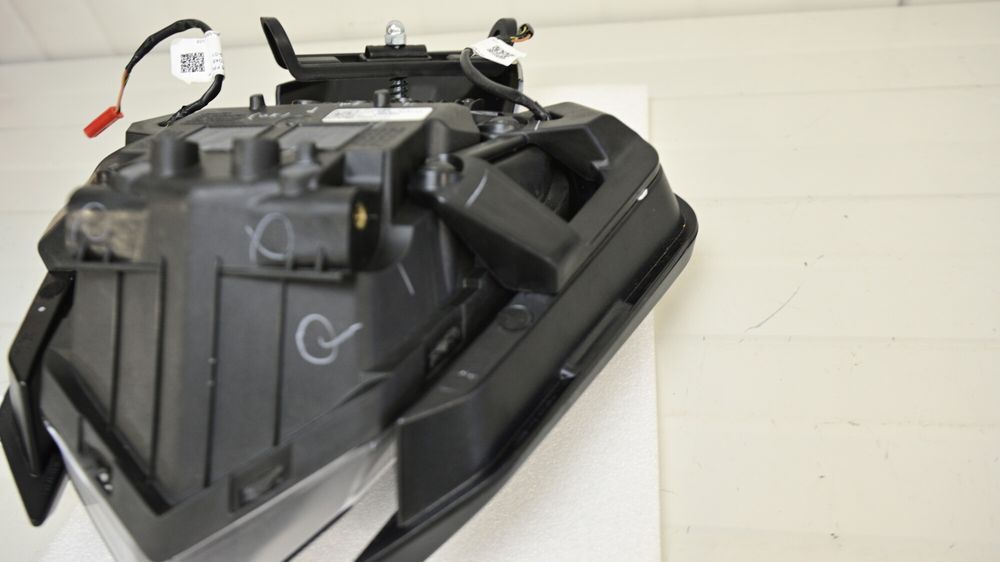 KTM Duke 390 2024 Far cu lumini DRL