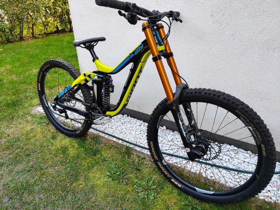 Giant glory advanced mountain bike