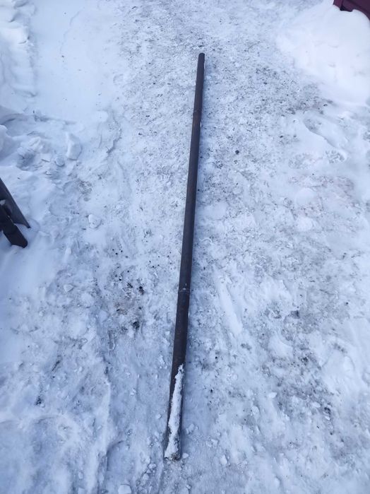 Труба металл отопление столбы