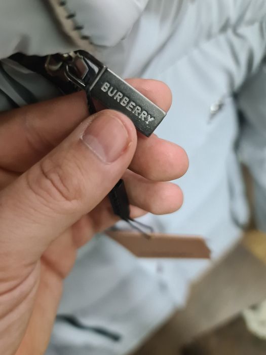 Geaca Burberry marimea L
