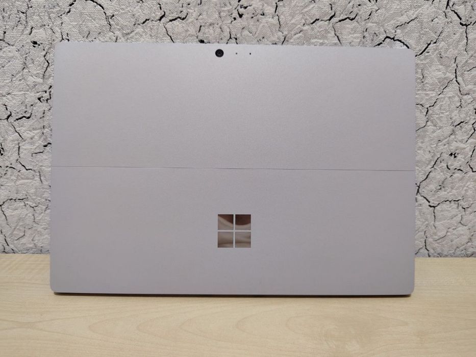 Ноутбук Microsoft Surface Pro 4 Core i7-6650U