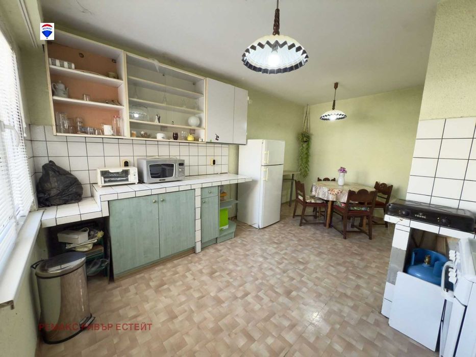 Продава се Тристаен апартамент в Русе, Чародейка - Север - 104 кв.м за 865 €/кв.м - Снимка #2