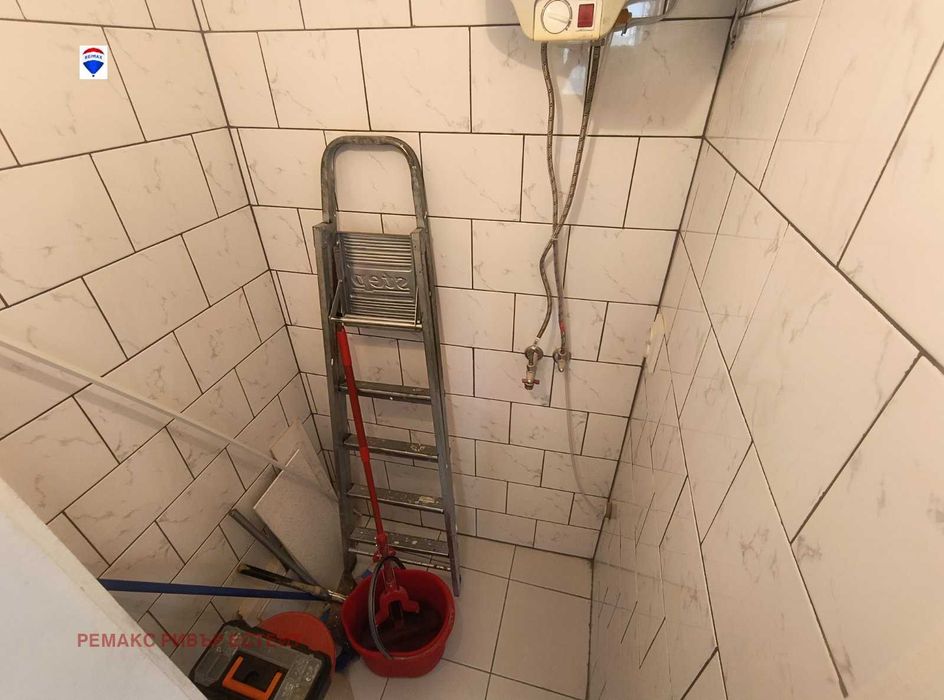 Продава се Тристаен апартамент в Русе, Център - 98 кв.м за 1653 €/кв.м - Снимка #5