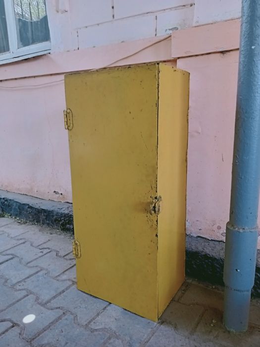 Шкаф металлический