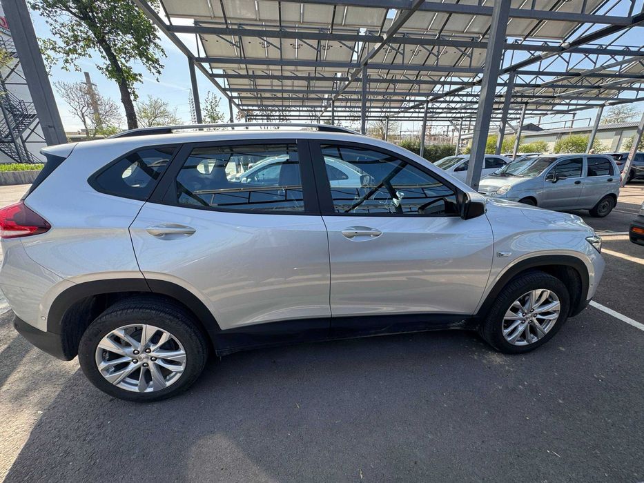 Автомобиль Tracker 2 LTZ