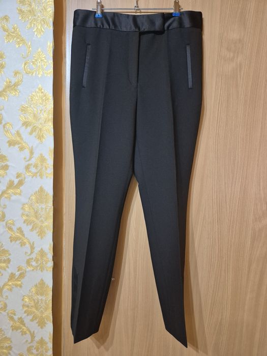 Pantaloni zara noi