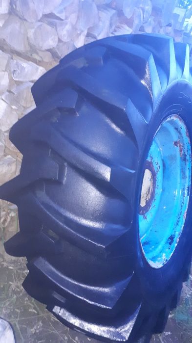 Anvelopa cu janta 23,1R30 combina