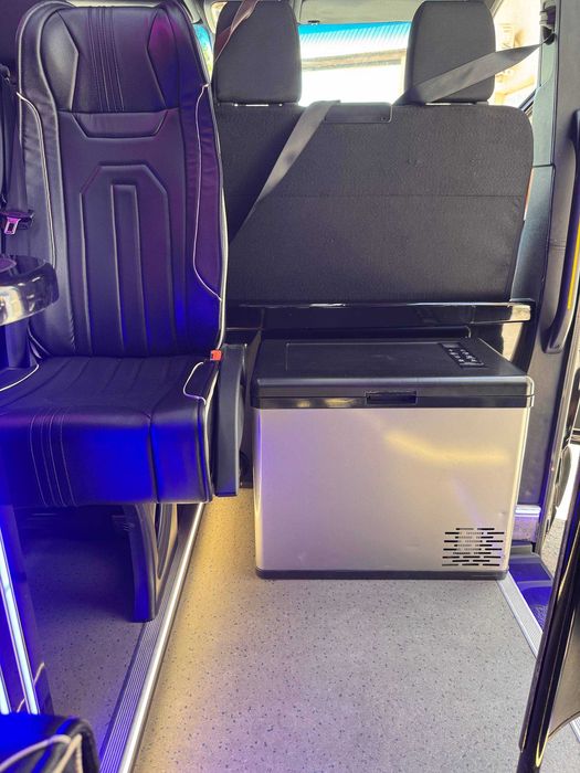 Mercedes-Benz Sprinter VIP haydovchi bilan | Premium VIP mikroavtobus