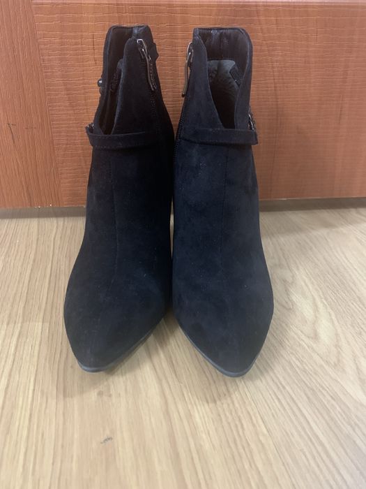 Женский ботильон замша