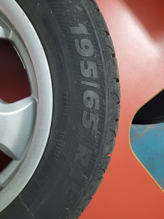 2 Anvelope Platin RP60 Iarna 195 65 15  și 4 jante  5x112r15 VAG