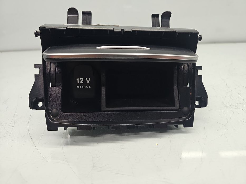 Scrumiera Mercedes Clasa A (W177) [Fabr 2019-2024] A1766804400
