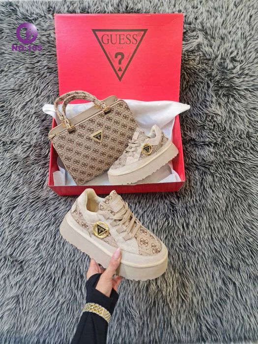 Set dama adidași+ geanta