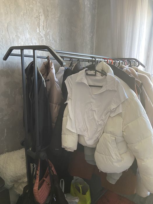 Продам железную вешалку