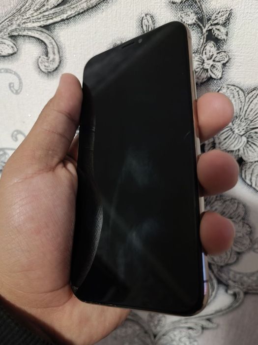 Iphone xs 1.300 naxri keliwamiz