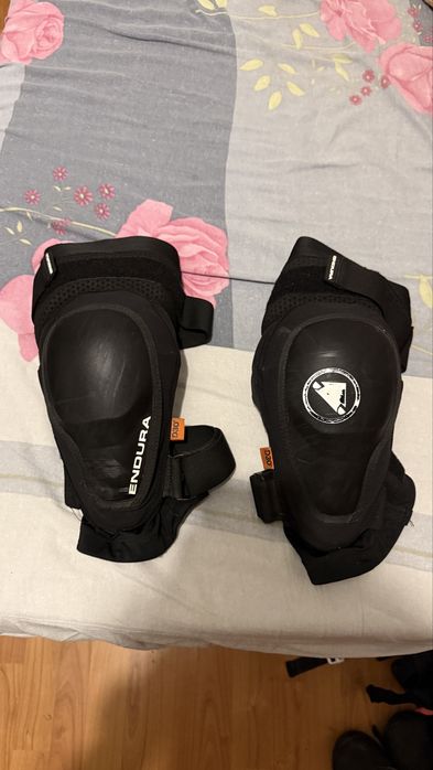 Genunchiere Endura MT500 Hard Shell MTB Downhill M-L