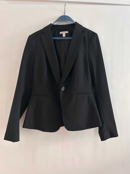 Стилно черно дамско сако H&M размер 36