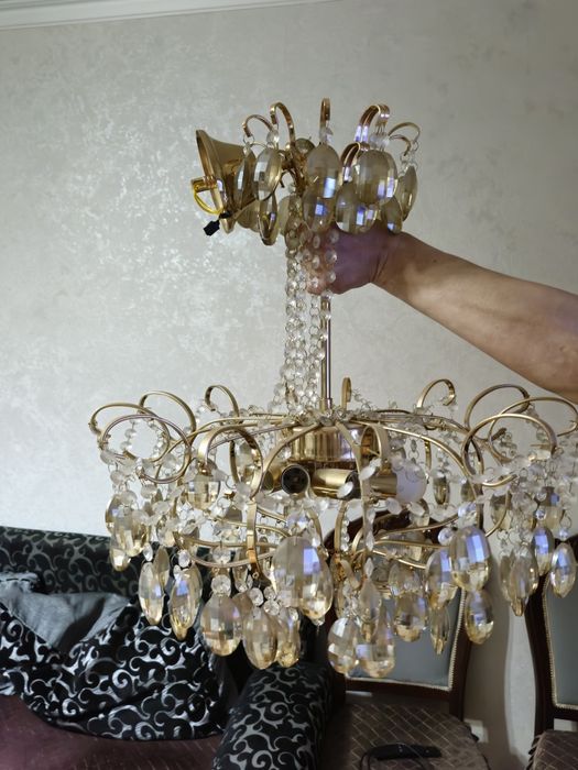 Продам люстру, недорого