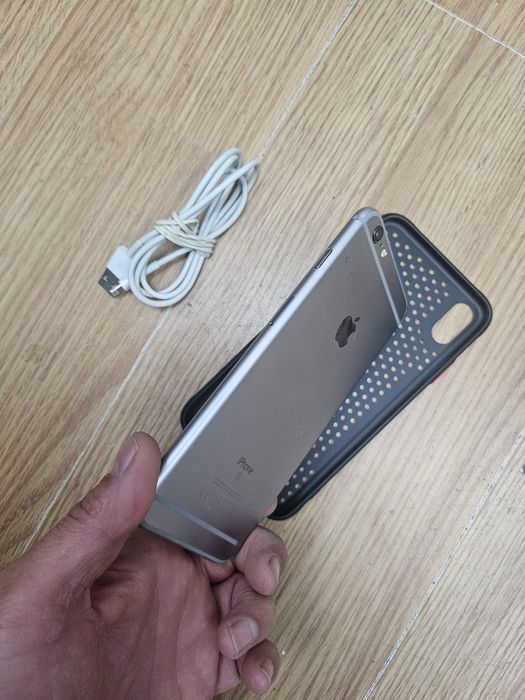 Vand Iphone 6S Plus stare foarte buna Orange