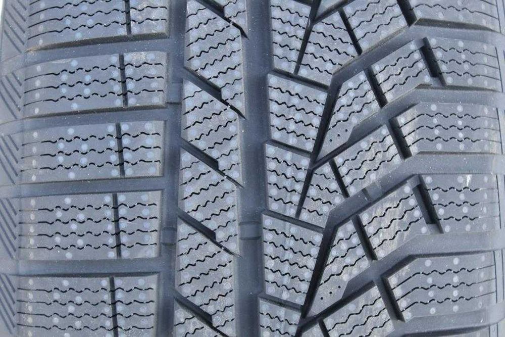 Anvelope iarna noi 235/55R19 105V XL, Sailun, DOT 2025
