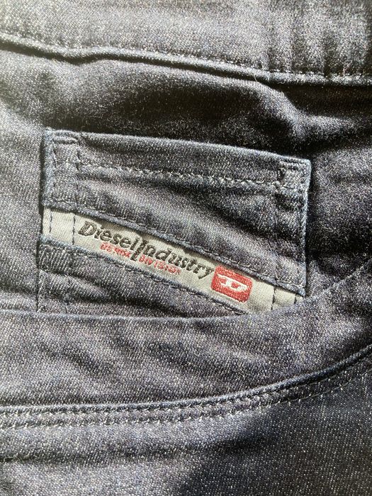 Нови дънки Diesel W32