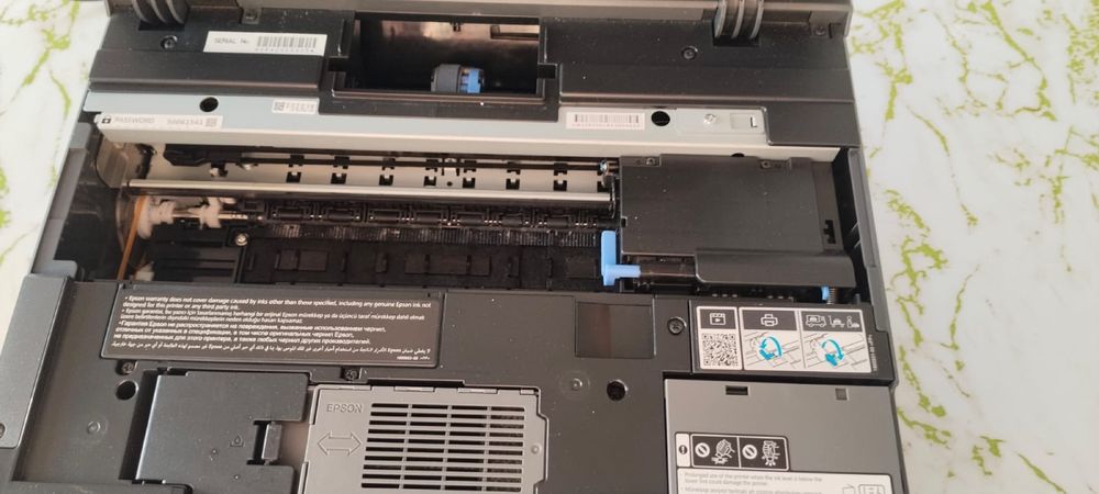 продается принтер epson l8050