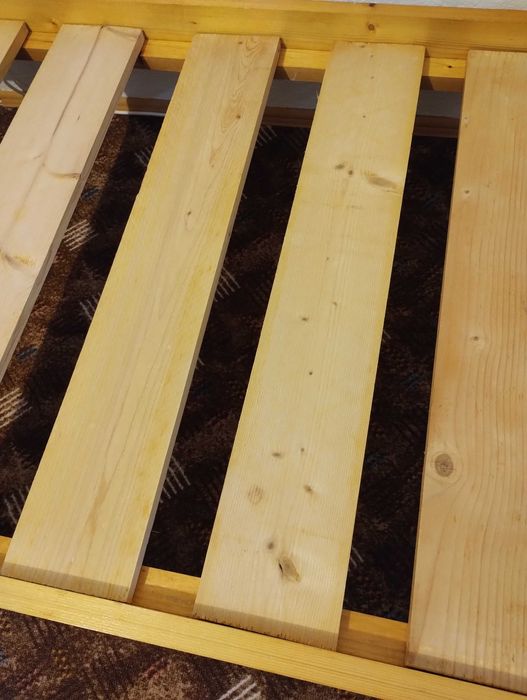 Pat lemn cu saltea o persoană 2 bucăți