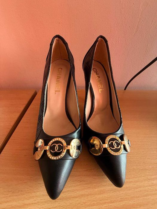 Chanel Шанел обувки ток 36 номер нови