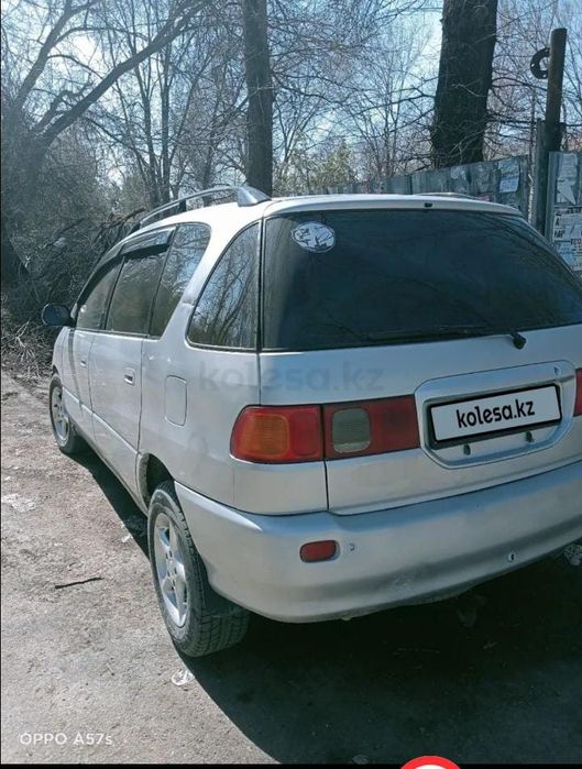 Продам машину Ипсум в хорошем состоянии