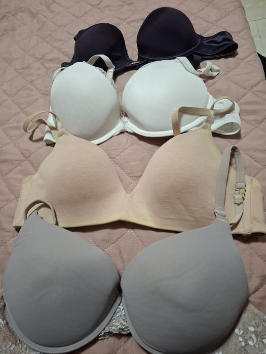 Продавам сутиени 75б