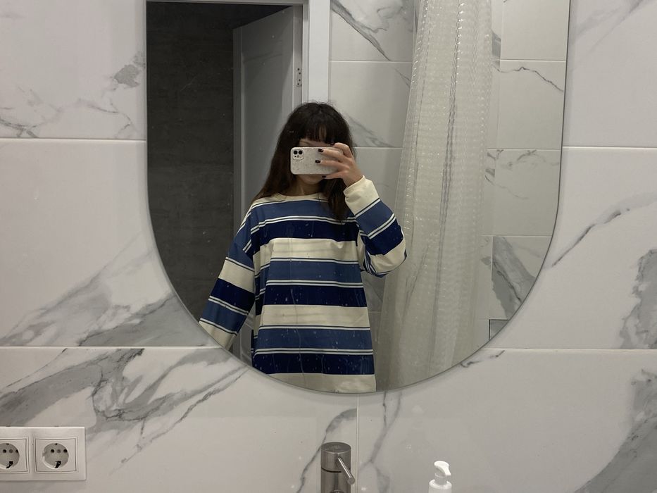 Свитшот в корейском стиле