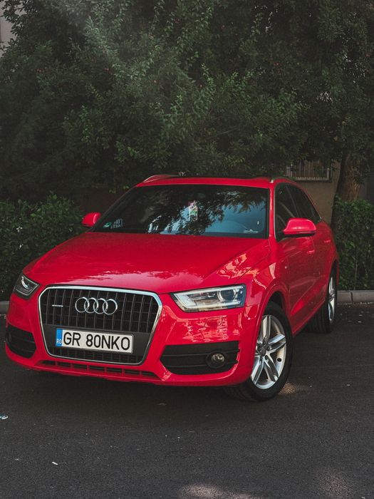 AUDI Q3