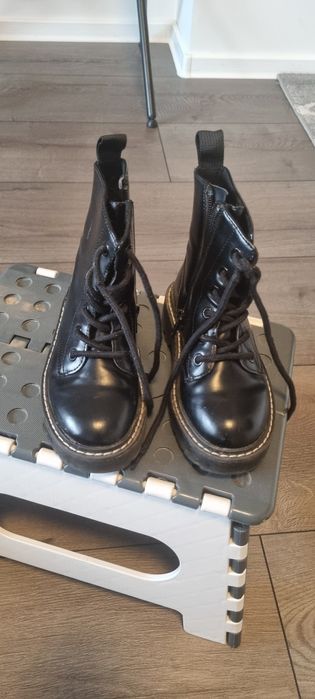 Vand incaltaminte ponte  si h&m