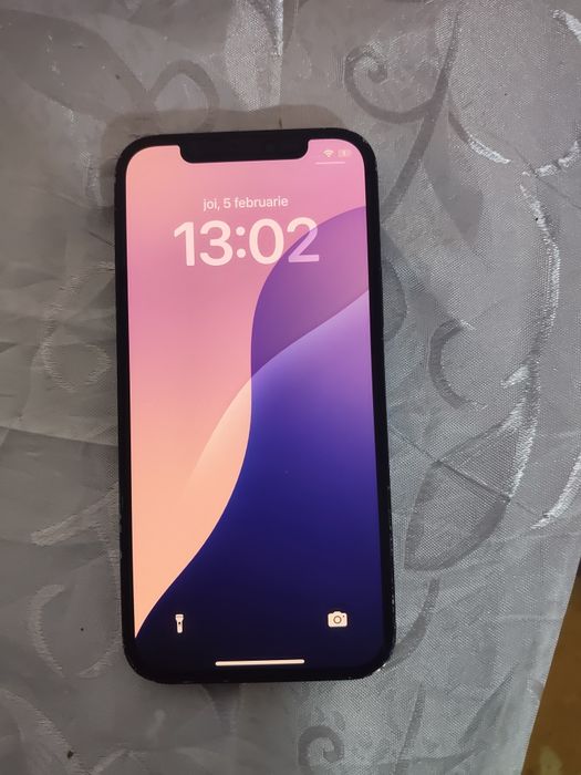 Vând schimb iPhone 12