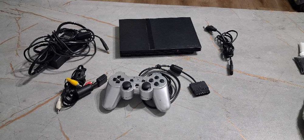Play station 2. PS2