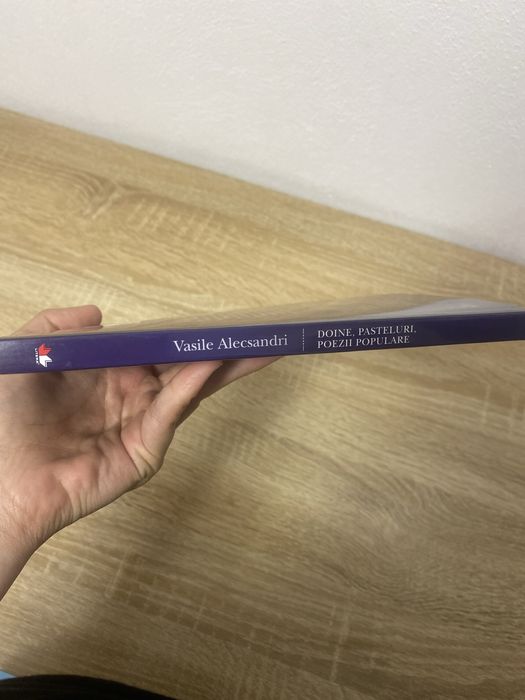 „Doine, Pasteluri, Poezii populare” – Vasile Alecsandri – carte școlară, stare foarte bună