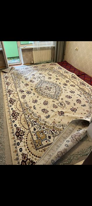 Продам ковер в отличном состоянии